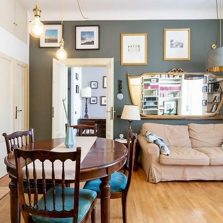 Ferienwohnung Altido Warm Flat For 3 In Isola, 10 Min To Centre Mailand Exterior foto